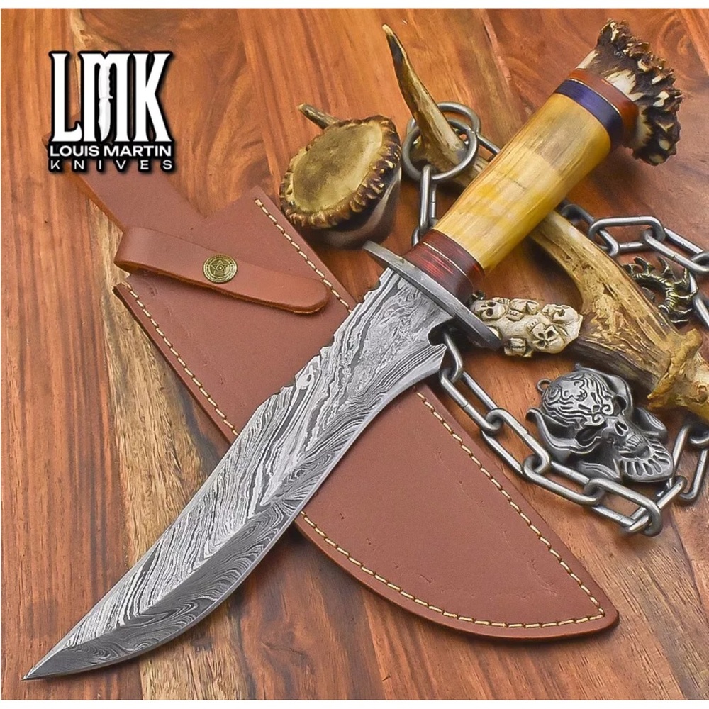 Damascus Steel Hunting Knife